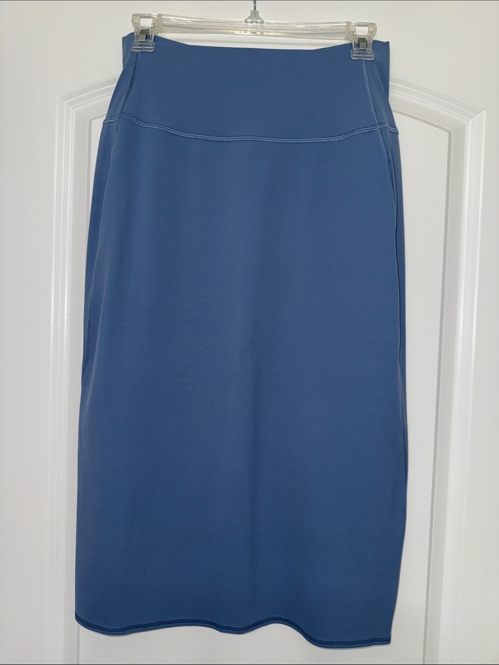 NWOT Lululemon Nulu Slim-Fit HR Midi Skirt